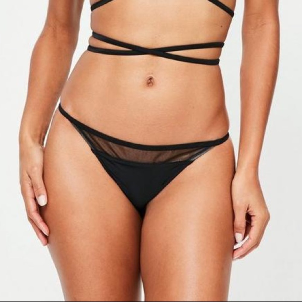 NWOT Missguided Mesh Cut-Out Bikini Bottoms